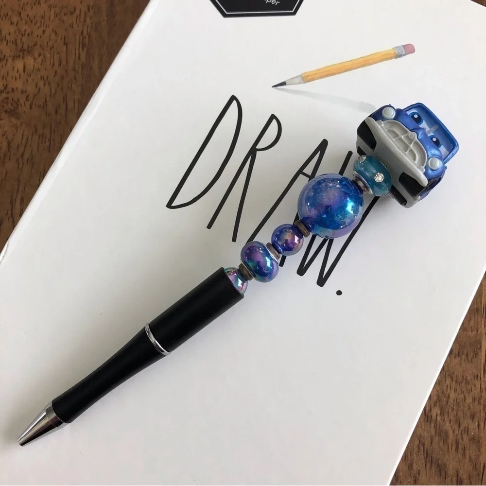 Disney Doorables: Cars: Doc Hudson handmade beaded pen